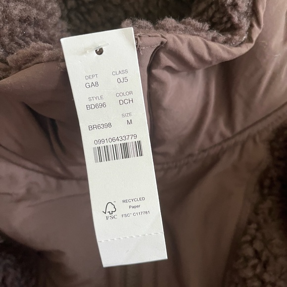J.Crew new with tags brown Sherpa pull over size medium - Picture 5 of 10